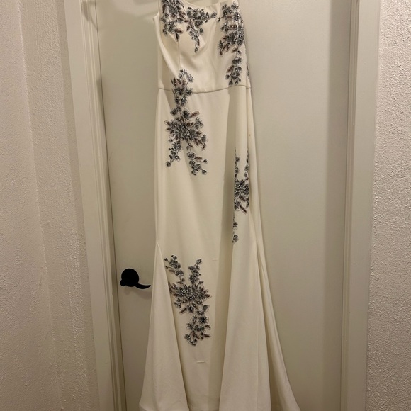 Elegant White One-Shoulder Sequin Mermaid Sleeveless Evening Gown DP7245 main image 1